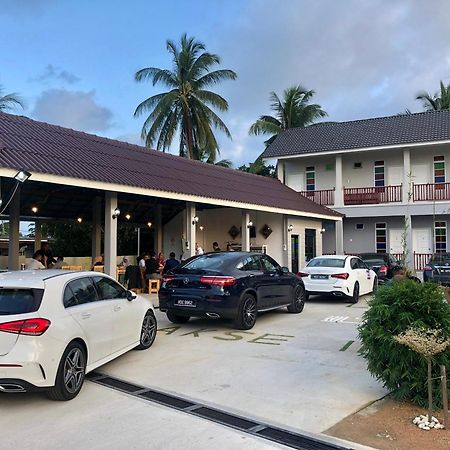 Lakse Inn Homestay Kampong Pengkalan Maras Екстер'єр фото