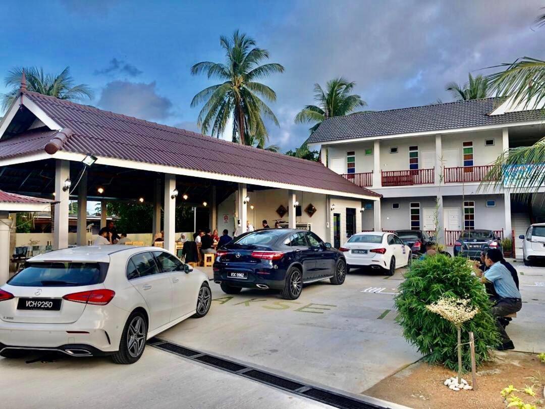 Lakse Inn Homestay Kampong Pengkalan Maras Екстер'єр фото