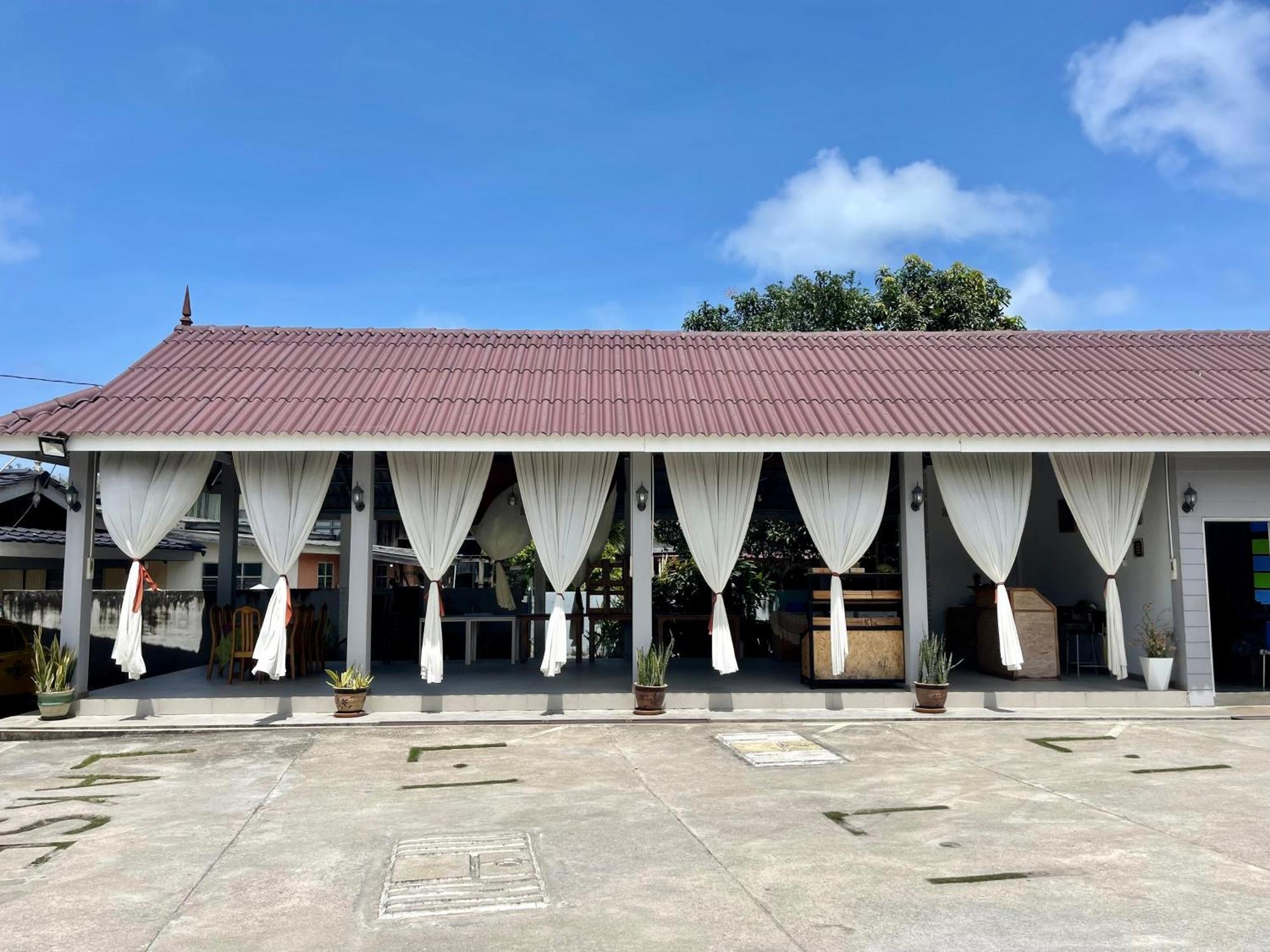 Lakse Inn Homestay Kampong Pengkalan Maras Екстер'єр фото