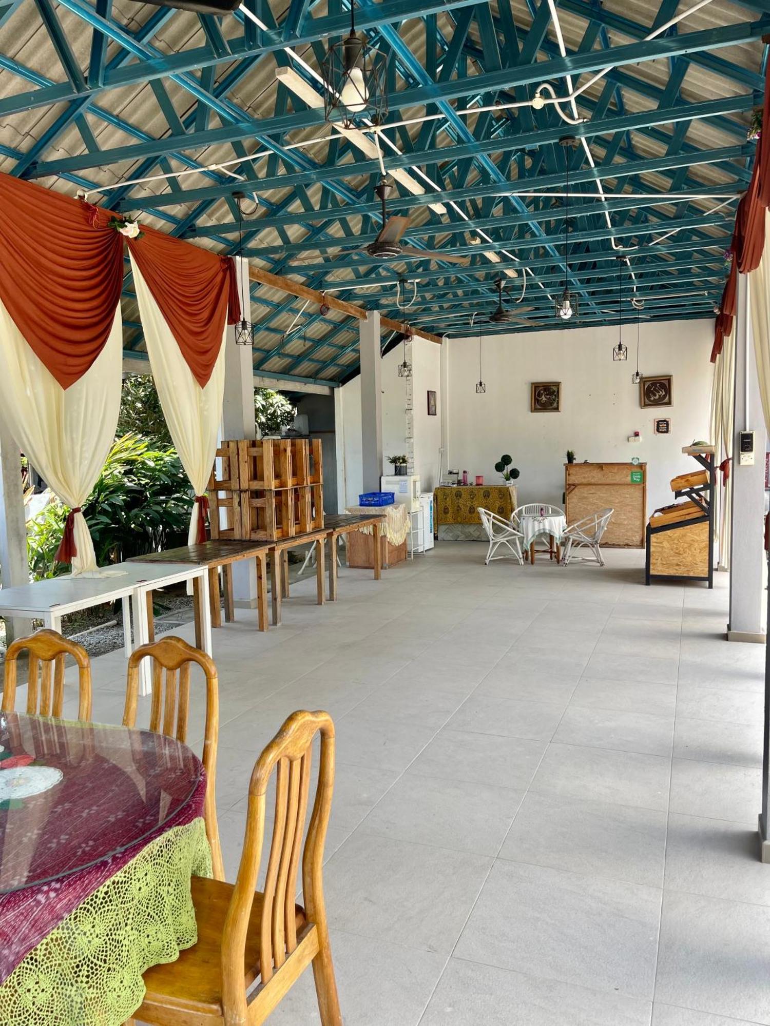 Lakse Inn Homestay Kampong Pengkalan Maras Екстер'єр фото