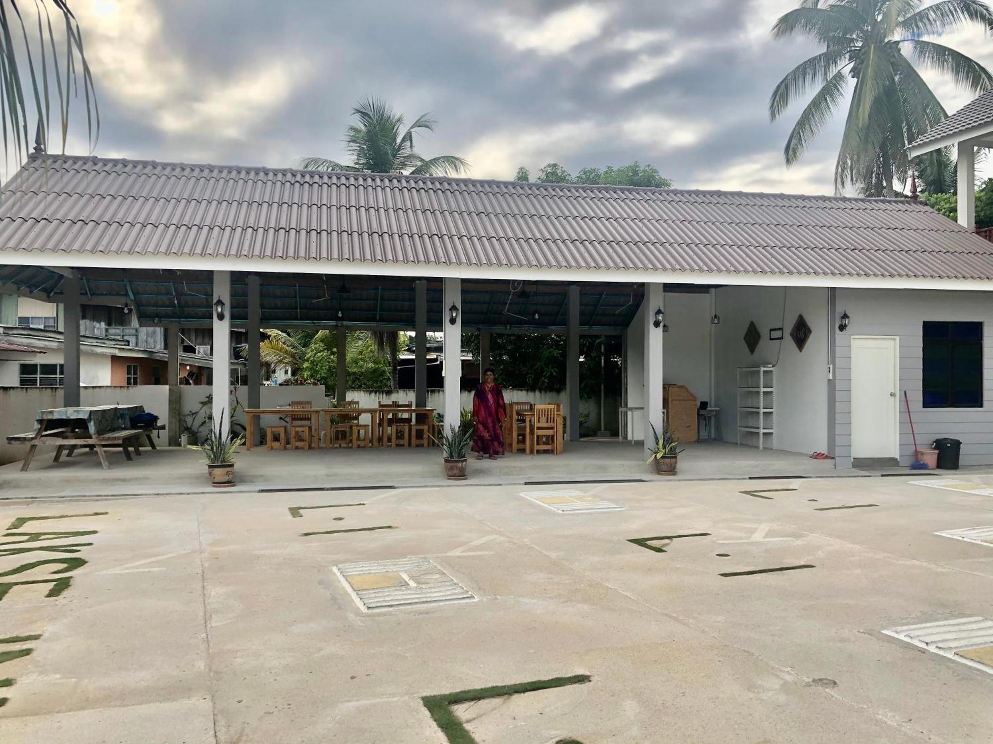 Lakse Inn Homestay Kampong Pengkalan Maras Екстер'єр фото